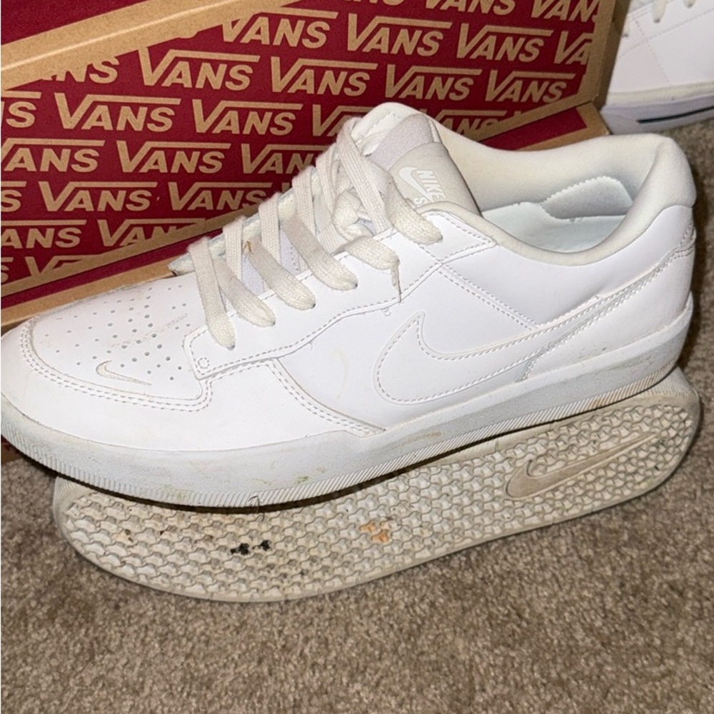 Nike SB Men Classic White leather Sneakers 10.5